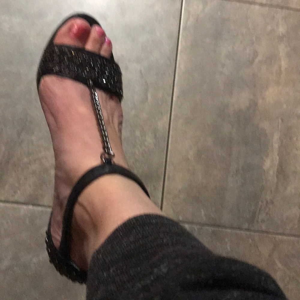 Black open toe sandals !worn not even once !
